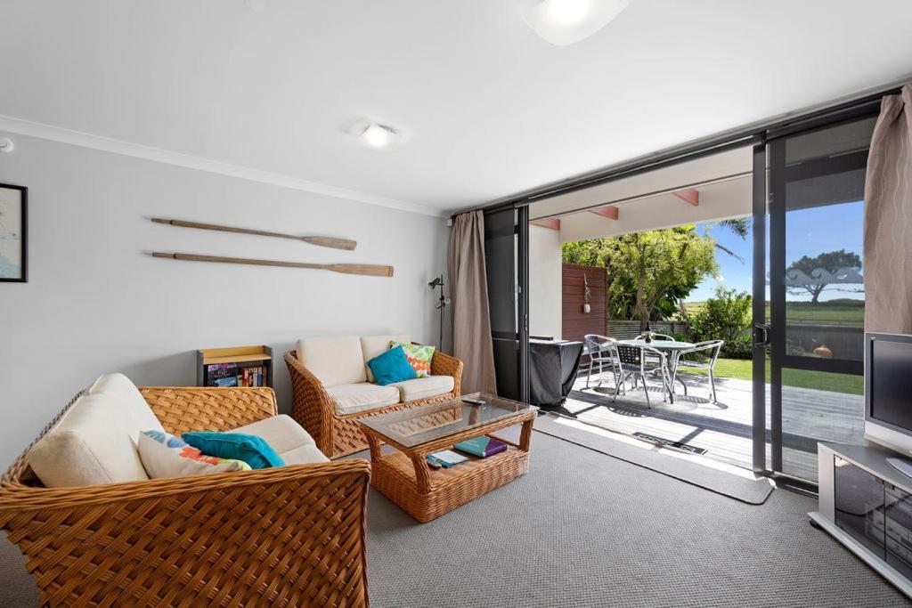 The Sandcastle - Papamoa Holiday Apartment Bagian luar foto