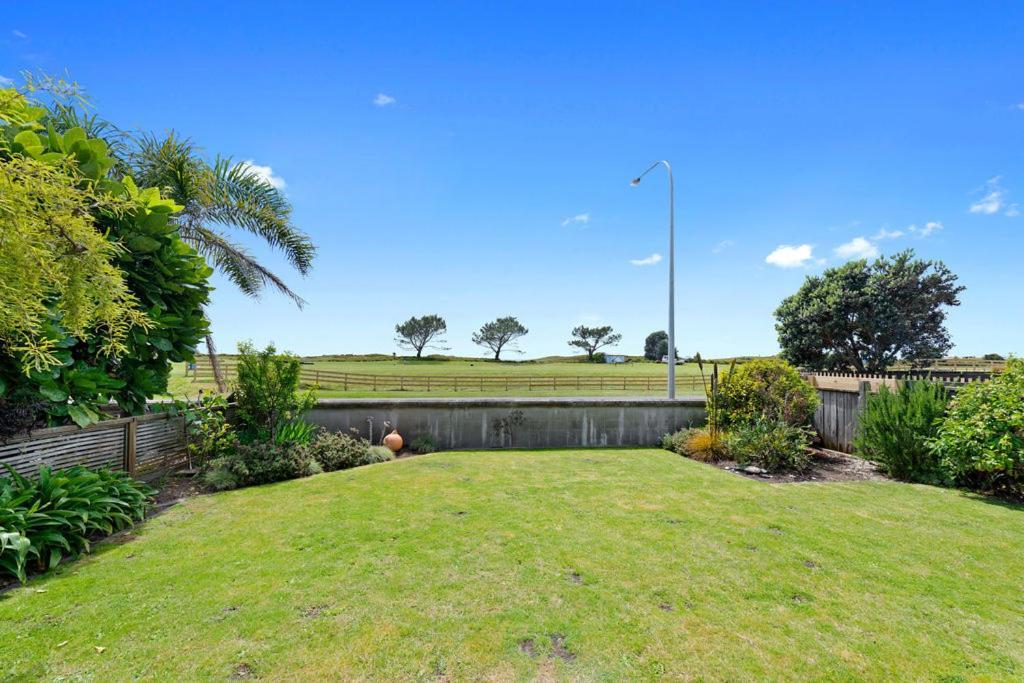 The Sandcastle - Papamoa Holiday Apartment Bagian luar foto